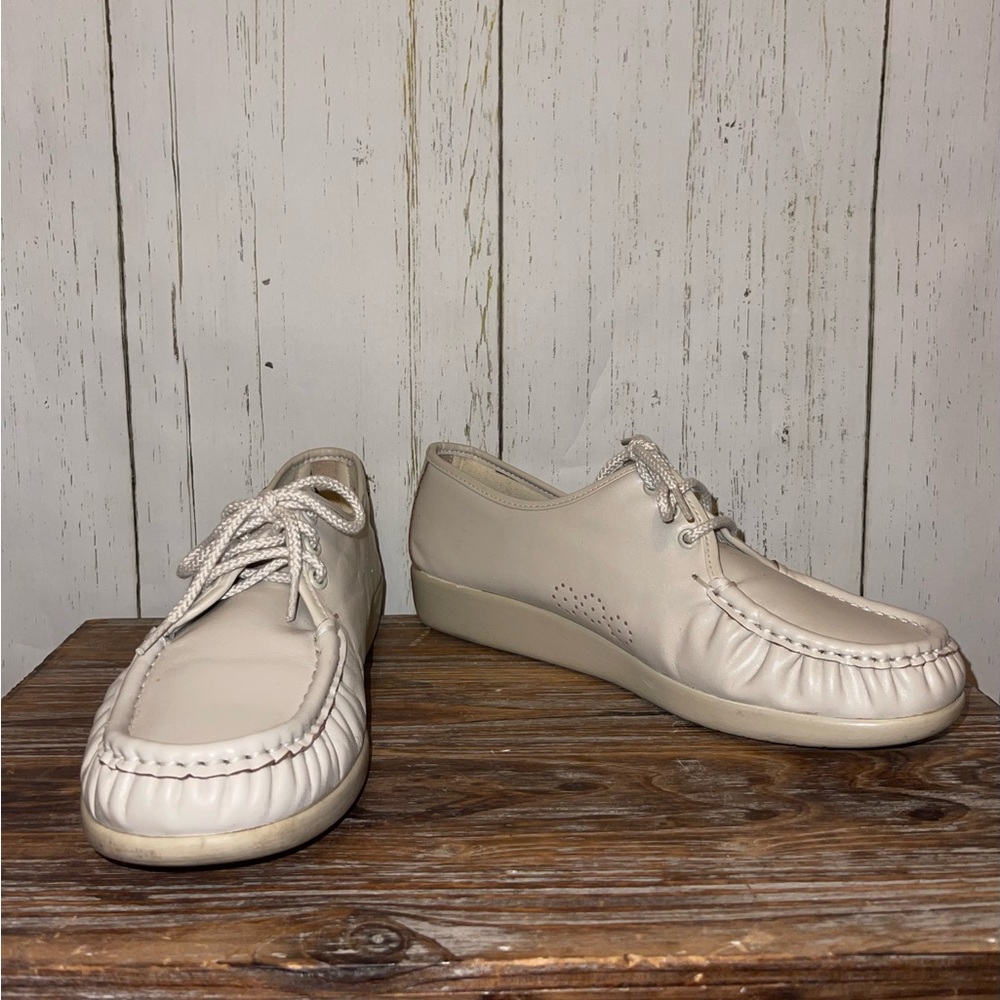 Sas comfort shoes size 10.5. Only worn 1x